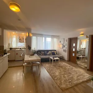 Apartment Vicky - New Centrum Srodmiescie, Warsaw